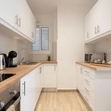 Chic With Park View Apartment Athens